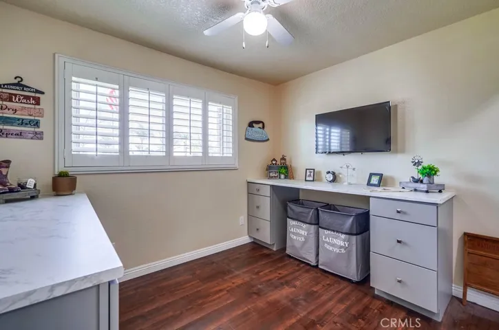 1542 W Phillips, Ontario, California 91762