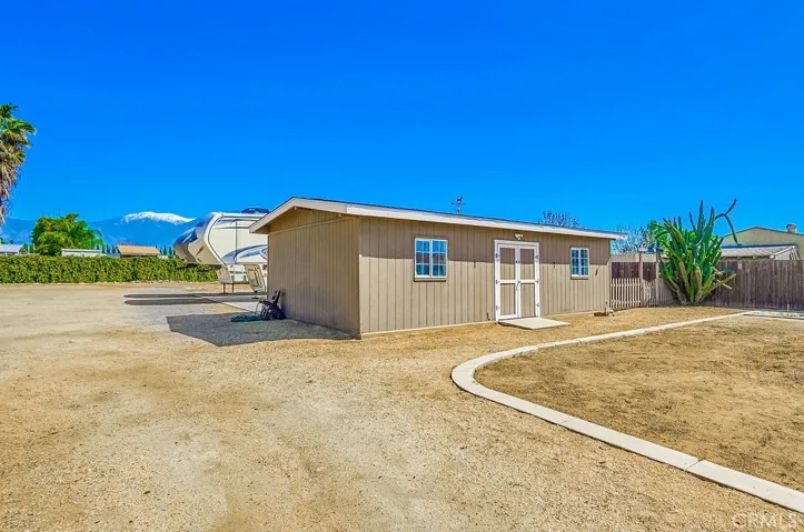 1542 W Phillips, Ontario, California 91762