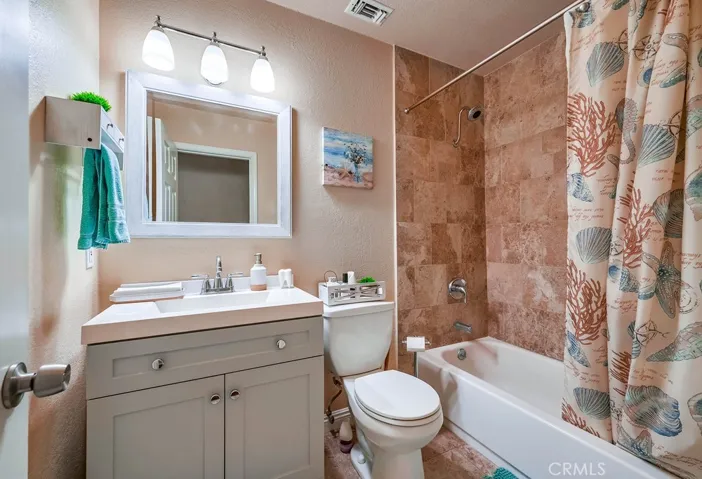 1542 W Phillips, Ontario, California 91762