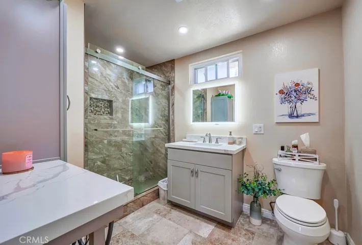 1542 W Phillips, Ontario, California 91762