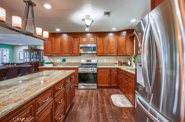 1542 W Phillips, Ontario, California 91762