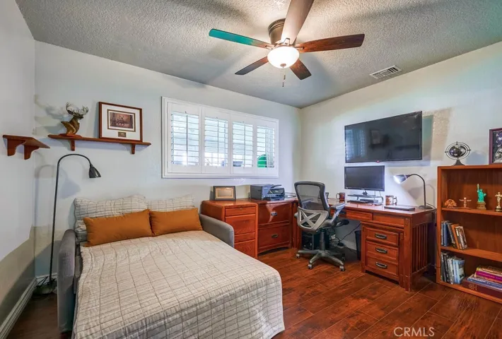1542 W Phillips, Ontario, California 91762