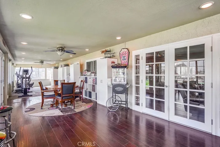 1542 W Phillips, Ontario, California 91762