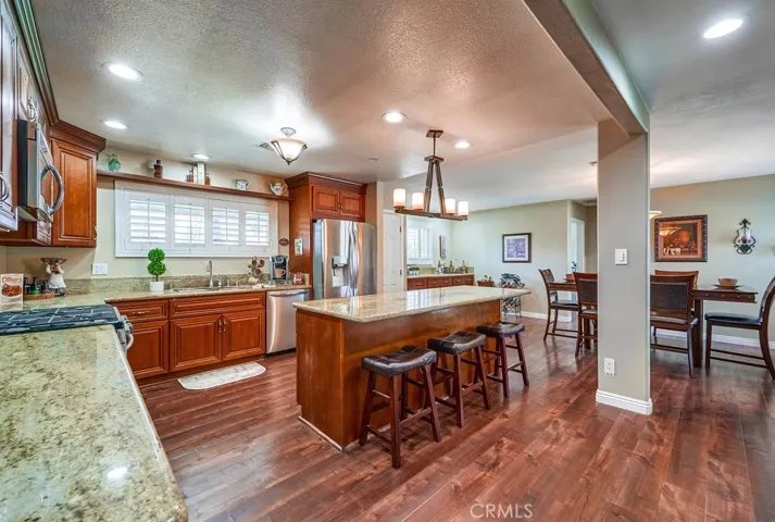 1542 W Phillips, Ontario, California 91762