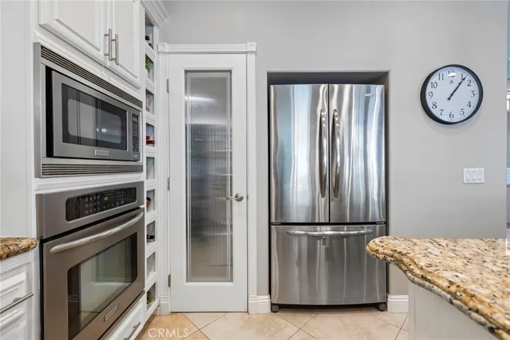 6 Mockingbird Lane, Trabuco Canyon, California 92679
