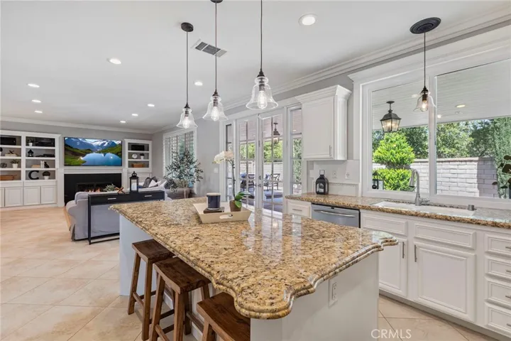 6 Mockingbird Lane, Trabuco Canyon, California 92679
