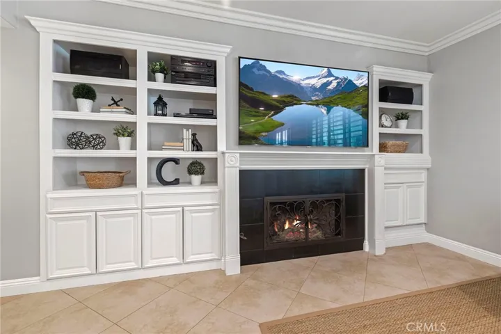 Gorgeous custom built-ins.