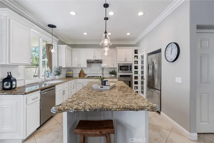 6 Mockingbird Lane, Trabuco Canyon, California 92679