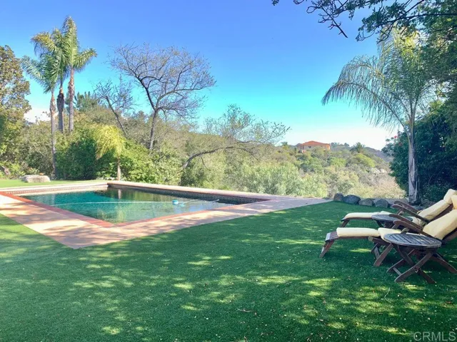 27690 Alps Lane, Escondido, California 92026