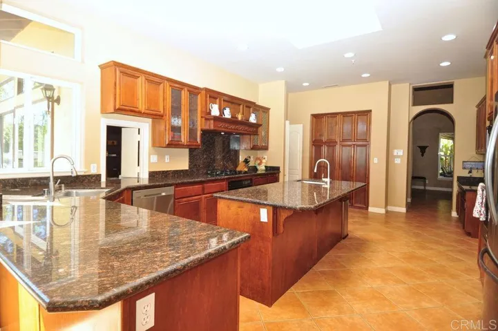 27690 Alps Lane, Escondido, California 92026