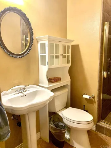27690 Alps Lane, Escondido, California 92026