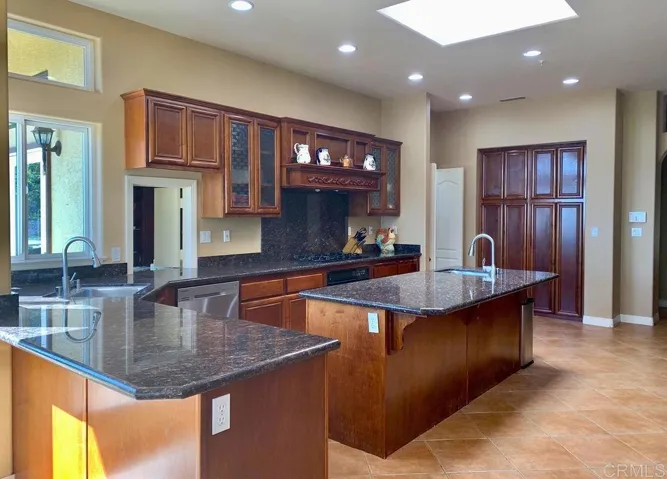 27690 Alps Lane, Escondido, California 92026