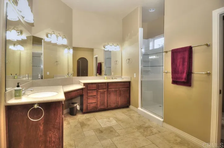 27690 Alps Lane, Escondido, California 92026