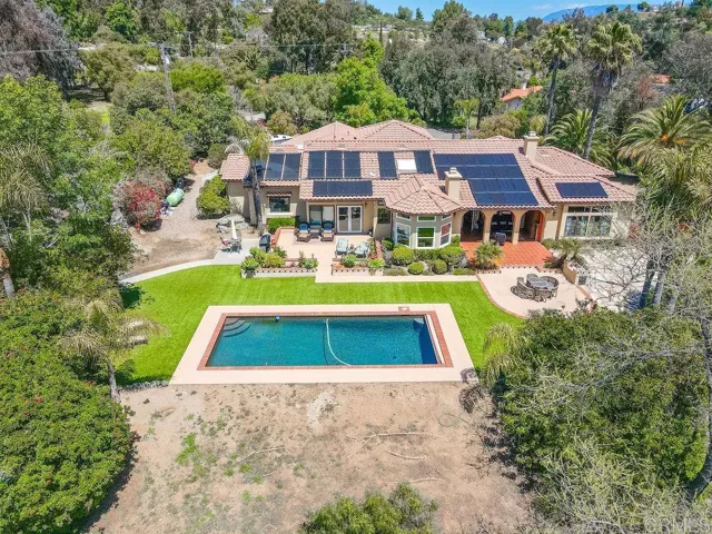 27690 Alps Lane, Escondido, California 92026