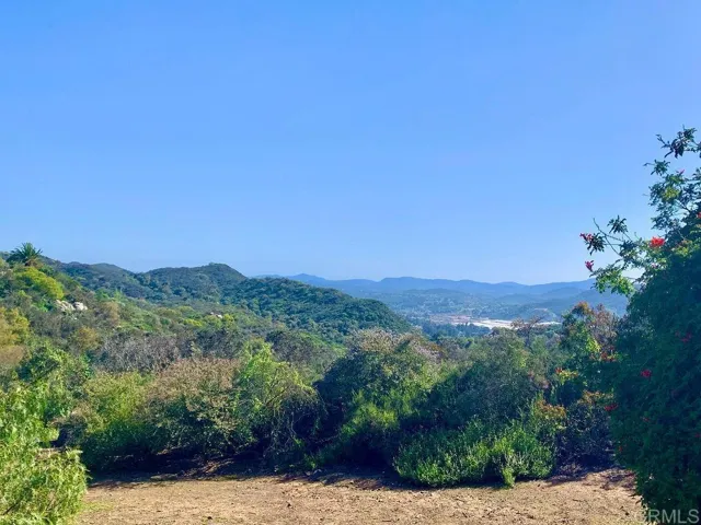 27690 Alps Lane, Escondido, California 92026