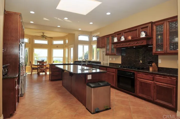 27690 Alps Lane, Escondido, California 92026
