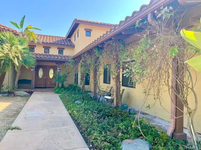 27690 Alps Lane, Escondido, California 92026