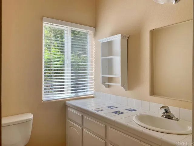 27690 Alps Lane, Escondido, California 92026