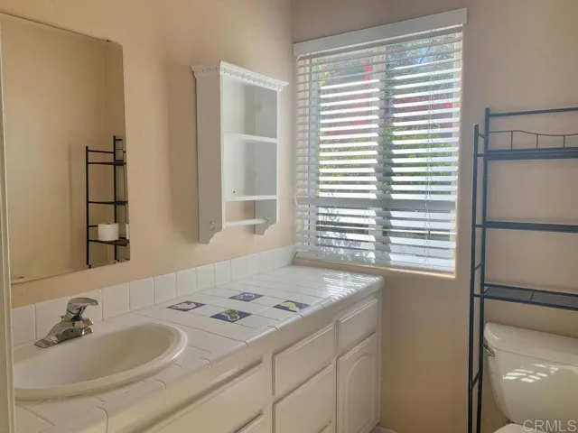 27690 Alps Lane, Escondido, California 92026