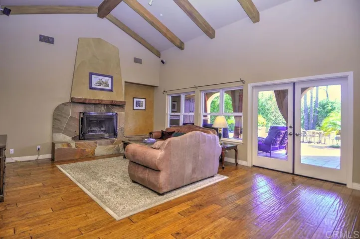 27690 Alps Lane, Escondido, California 92026