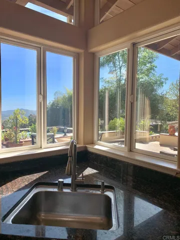 27690 Alps Lane, Escondido, California 92026