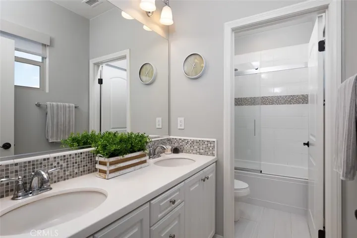 193 Barnes Road, Tustin, California 92782