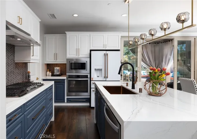 193 Barnes Road, Tustin, California 92782