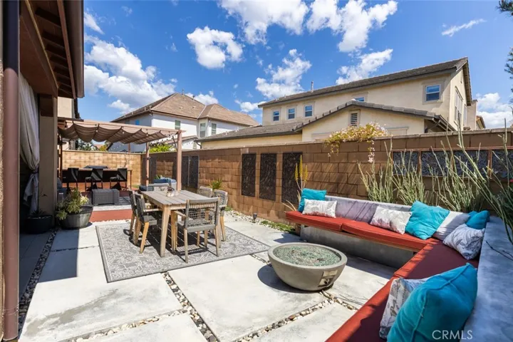 193 Barnes Road, Tustin, California 92782