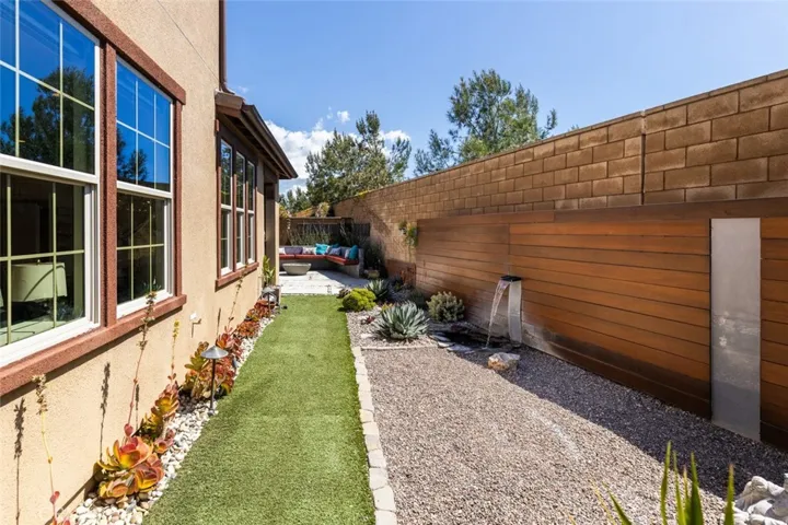 193 Barnes Road, Tustin, California 92782