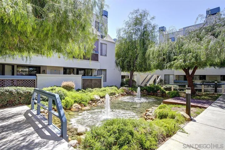 2204 River Run Dr 20, San Diego, California 92108