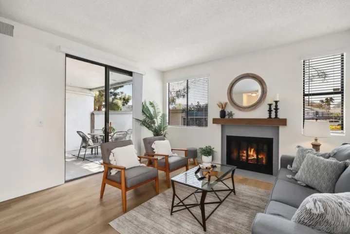 2204 River Run Dr 20, San Diego, California 92108