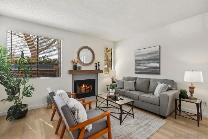 2204 River Run Dr 20, San Diego, California 92108