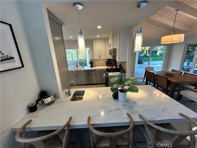 16 Holly Street, Irvine, California 92612