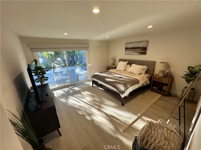 16 Holly Street, Irvine, California 92612