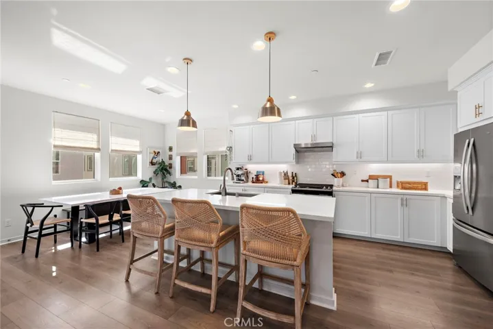 101 Fable, Irvine, California 92618