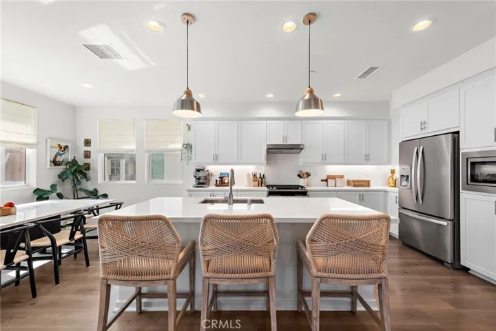 101 Fable, Irvine, California 92618