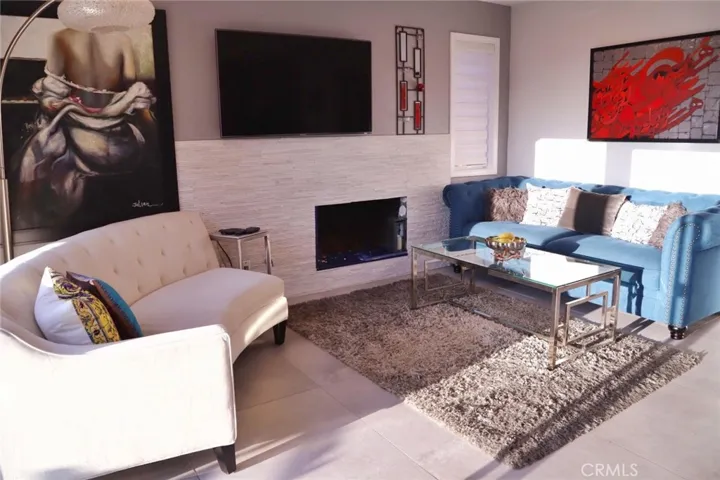 Family Room (furnished)