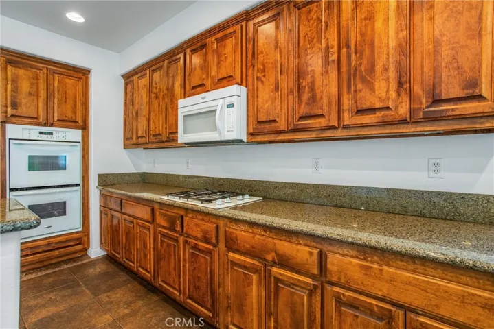 28950 Horner Lane, Highland, California 92346