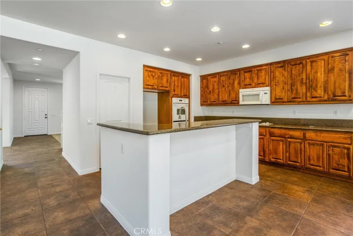 28950 Horner Lane, Highland, California 92346
