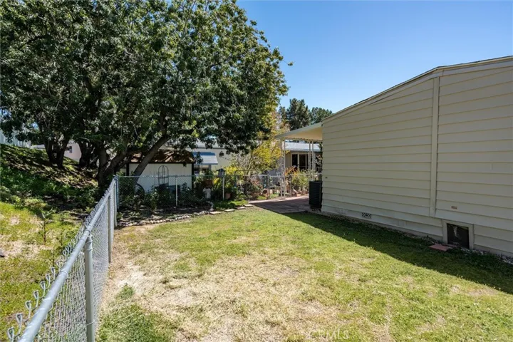 Fully fenced backyard, great space to garden or for your fur baby