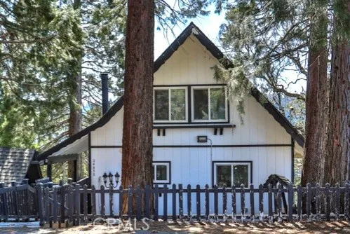 24833 Matterhorn Court, Crestline, California 92325 home-pic-0
