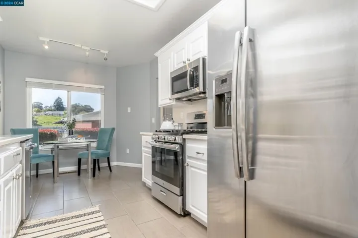 35 Sapphire Ct., Hercules, California 94547