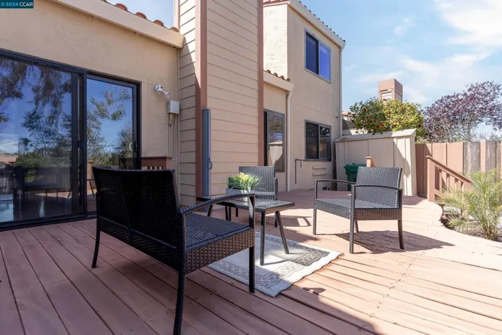 35 Sapphire Ct., Hercules, California 94547