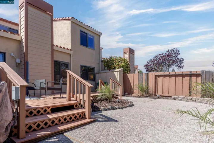 35 Sapphire Ct., Hercules, California 94547