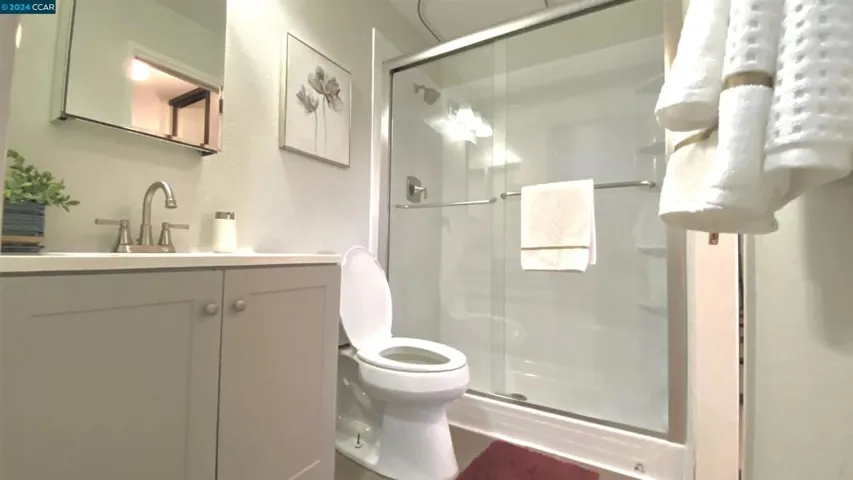 35 Sapphire Ct., Hercules, California 94547