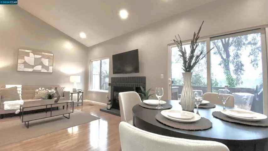 35 Sapphire Ct., Hercules, California 94547