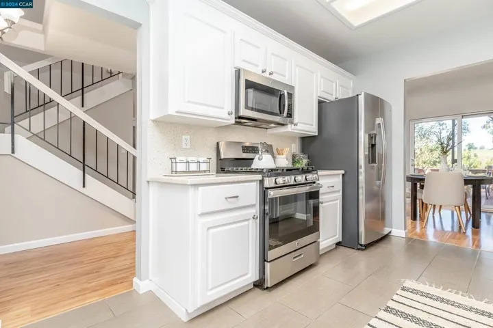 35 Sapphire Ct., Hercules, California 94547