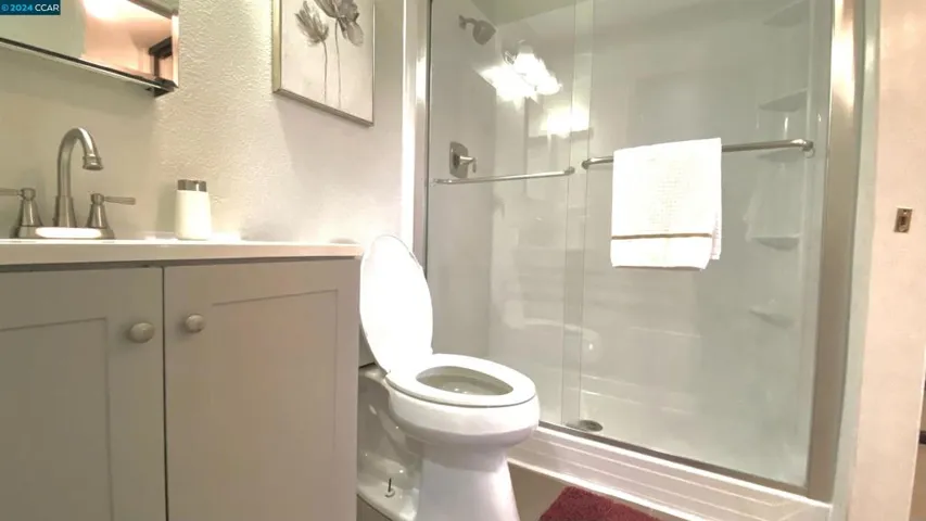 35 Sapphire Ct., Hercules, California 94547