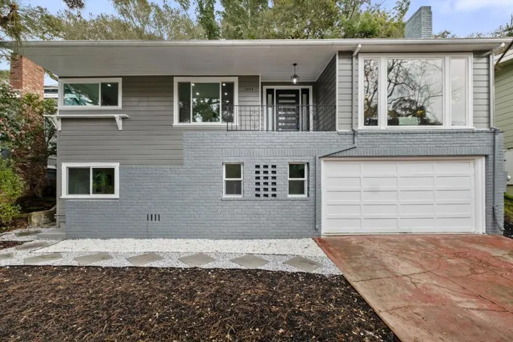 5838 Pinewood Road, Oakland, California 94611
