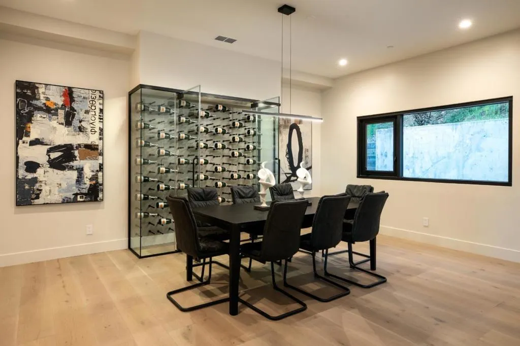 19351 Redberry Drive, Los Gatos, California 95030 home-pic-17